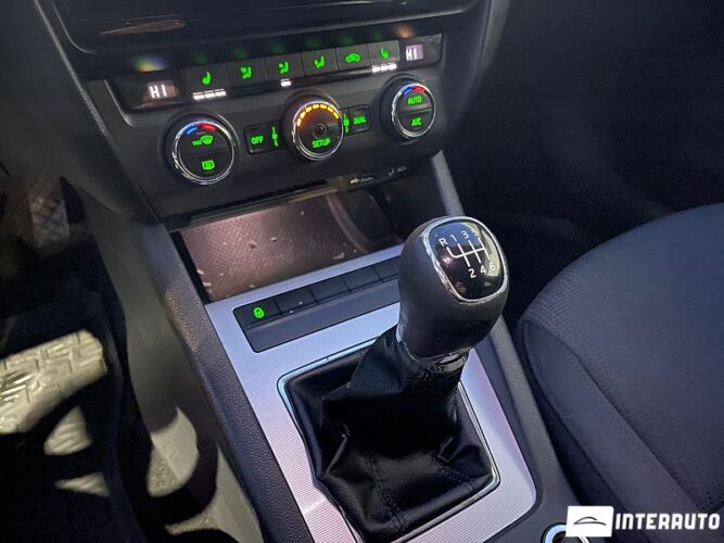 Skoda Octavia 37 interauto-car