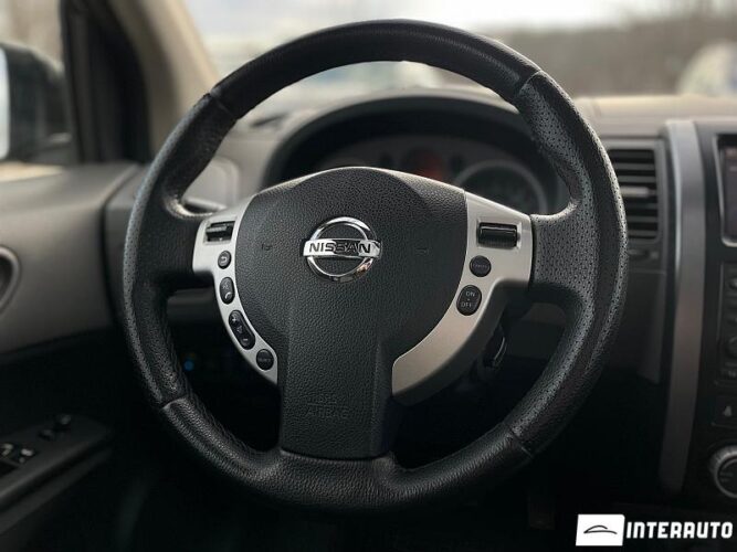 Nissan X-Trail 45 interauto-car