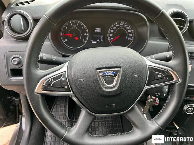 Dacia Duster 38 interauto-car