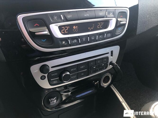 Renault Fluence 36 interauto-car