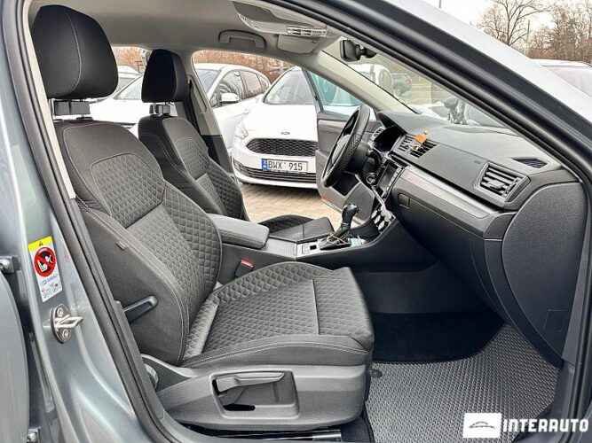 Skoda Superb 38 interauto-car