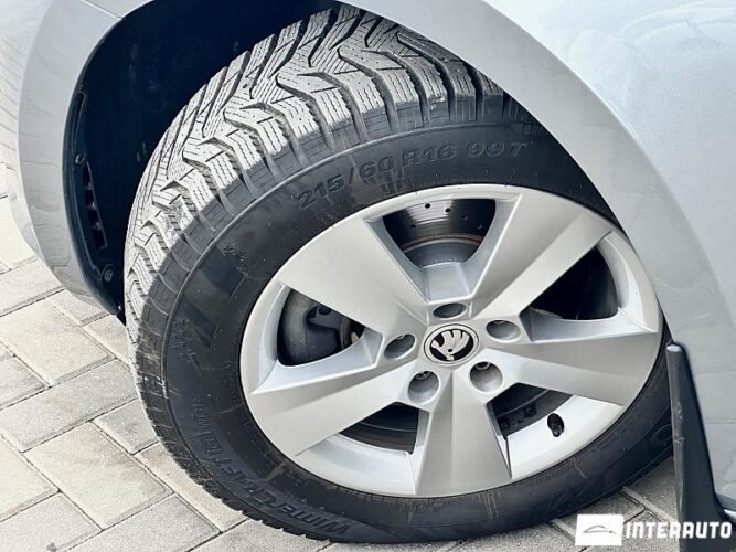 Skoda Superb 52 interauto-car