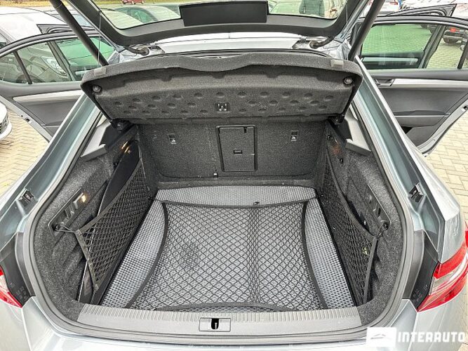 Skoda Superb 54 interauto-car