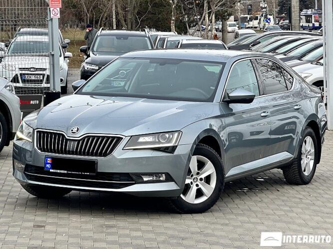 Skoda Superb 35 interauto-car