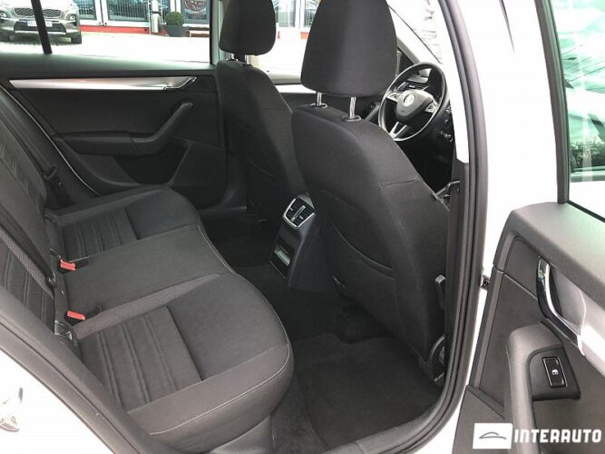 Skoda Octavia 39 interauto-car