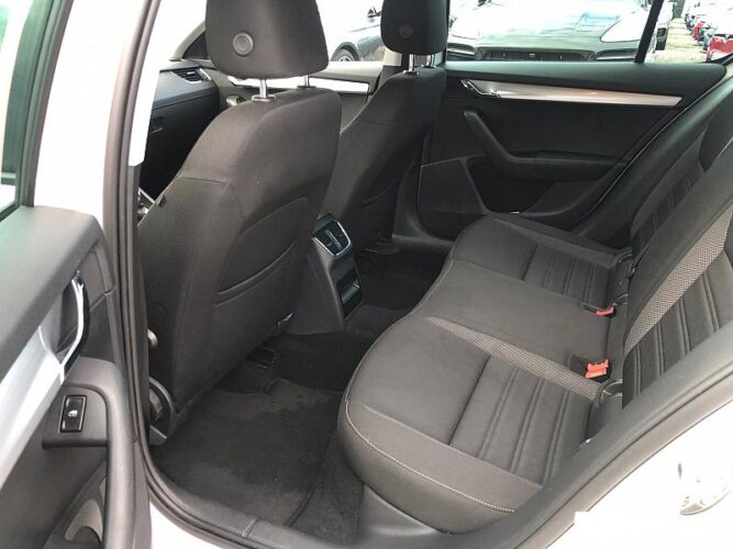 Skoda Octavia 38 interauto-car