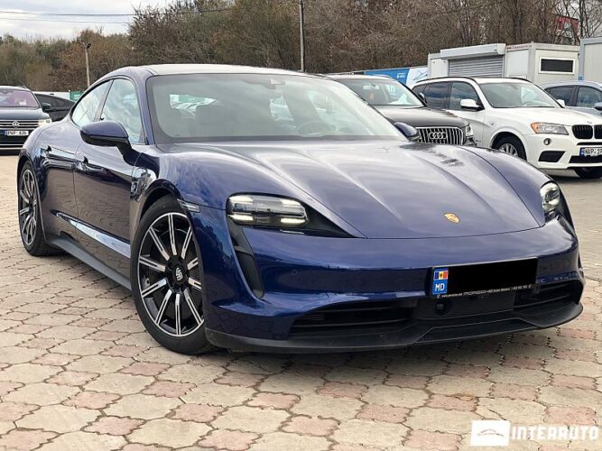 Porsche Taycan 4S 39 interauto-car