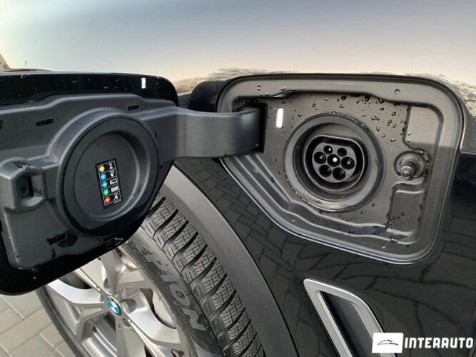 BMW X5 4.5e 39 interauto-car
