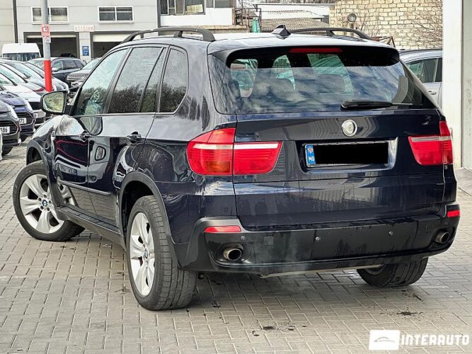 BMW X5 3.0i 35 interauto-car