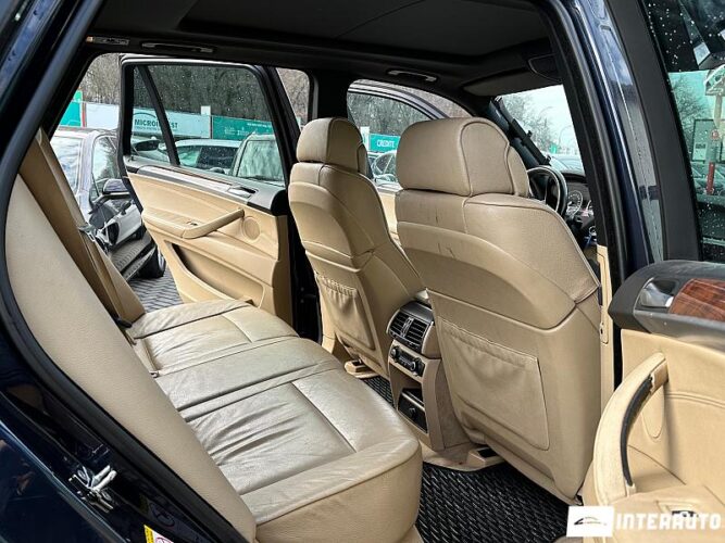 BMW X5 3.0i 52 interauto-car