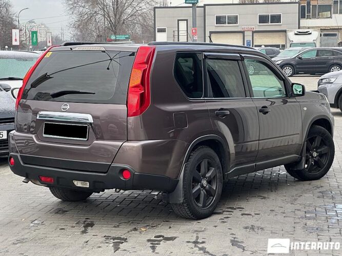 Nissan X-Trail 31 interauto-car