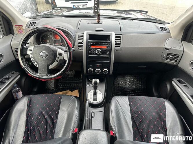 Nissan X-Trail 35 interauto-car