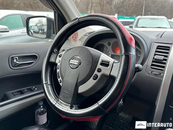 Nissan X-Trail 40 interauto-car