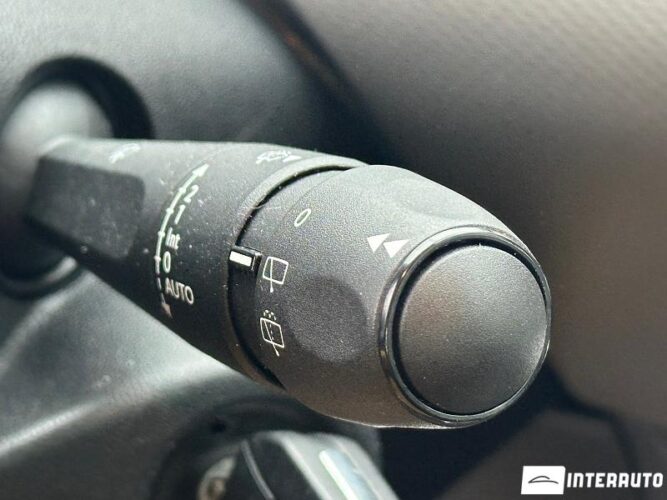 Citroen C4 Cactus 42 interauto-car