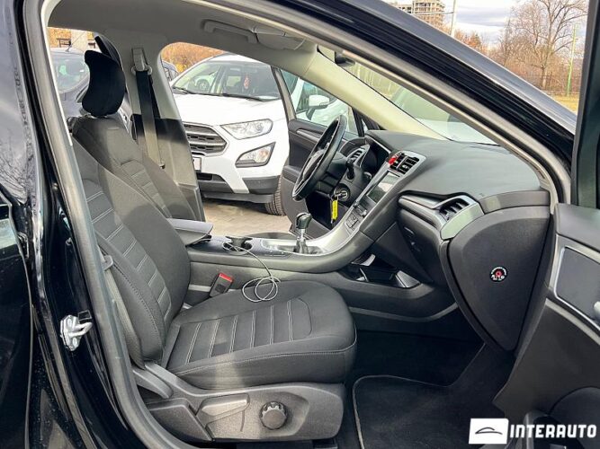 Ford Mondeo 45 interauto-car