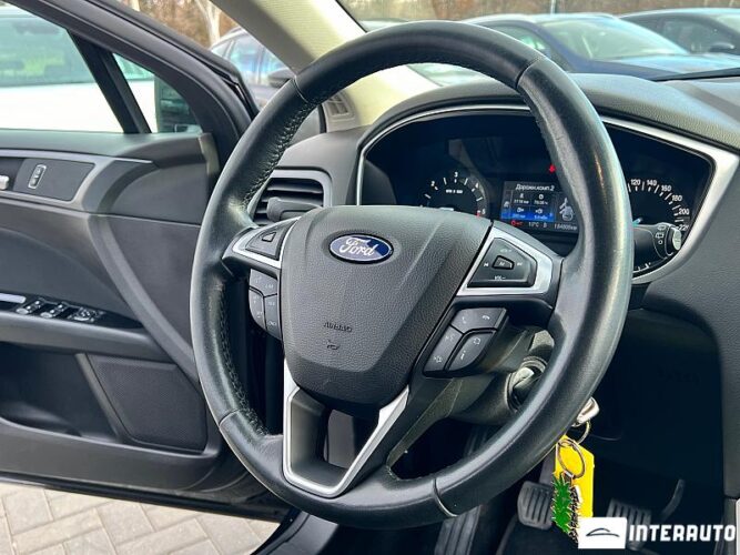 Ford Mondeo 37 interauto-car