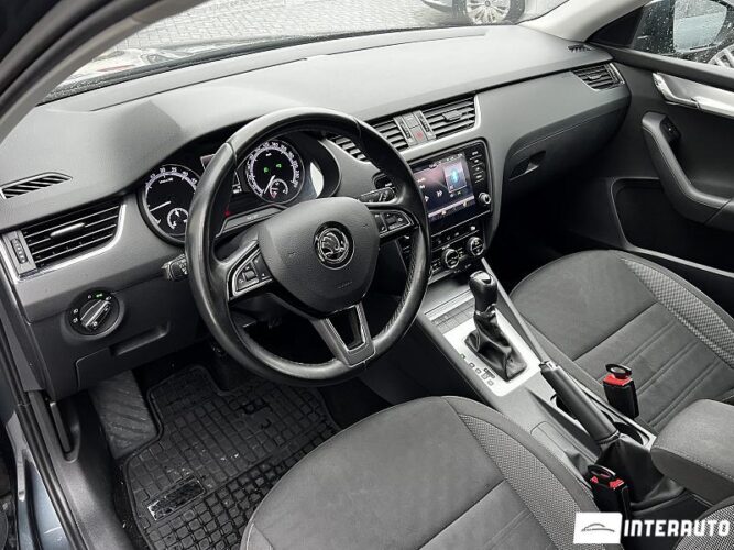 Skoda Octavia 32 interauto-car