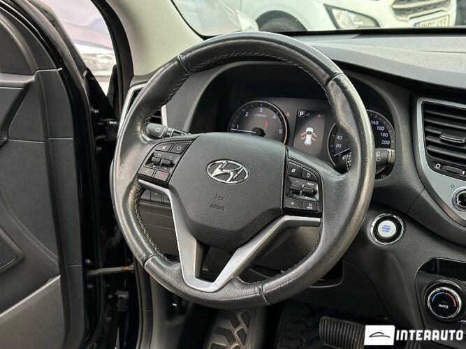 Hyundai Tucson 43 interauto-car