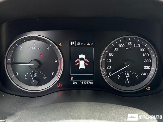 Hyundai Tucson 44 interauto-car