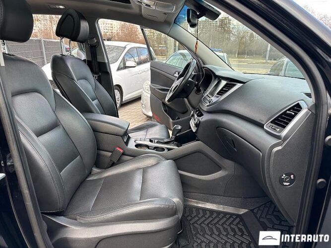 Hyundai Tucson 51 interauto-car