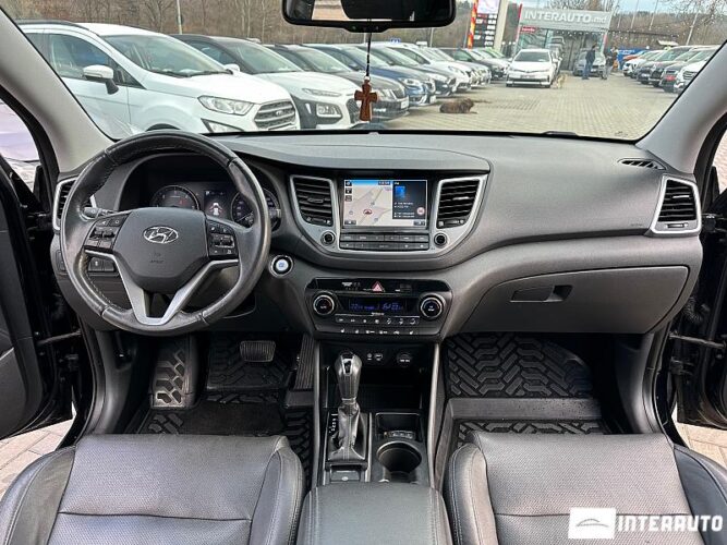 Hyundai Tucson 42 interauto-car