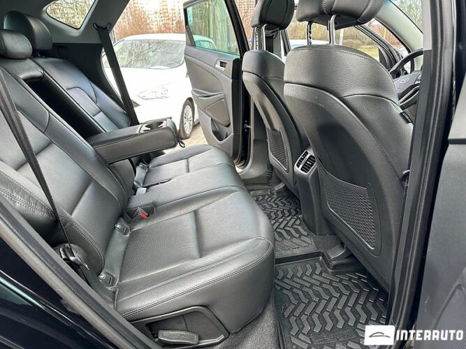 Hyundai Tucson 52 interauto-car