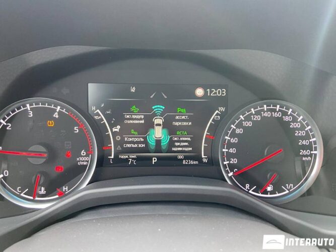 Toyota Land Cruiser 42 interauto-car