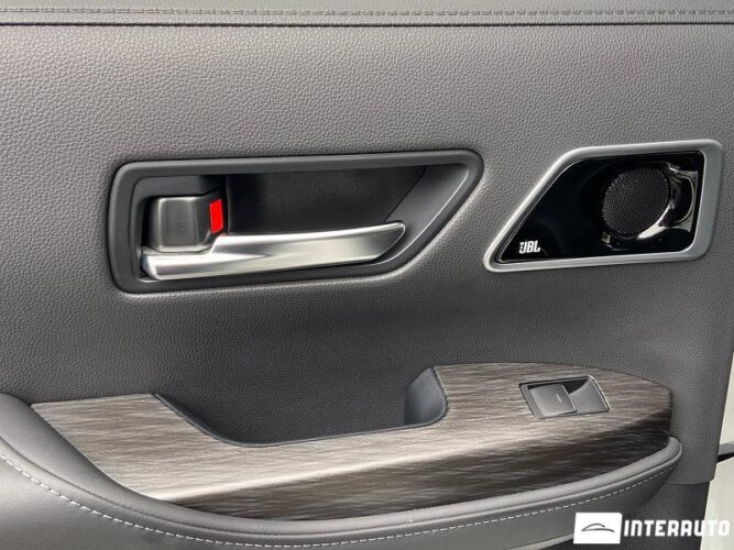 Toyota Land Cruiser 51 interauto-car