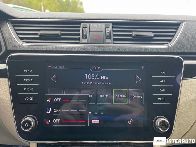Skoda Superb 40 interauto-car