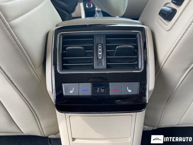 Skoda Superb 43 interauto-car