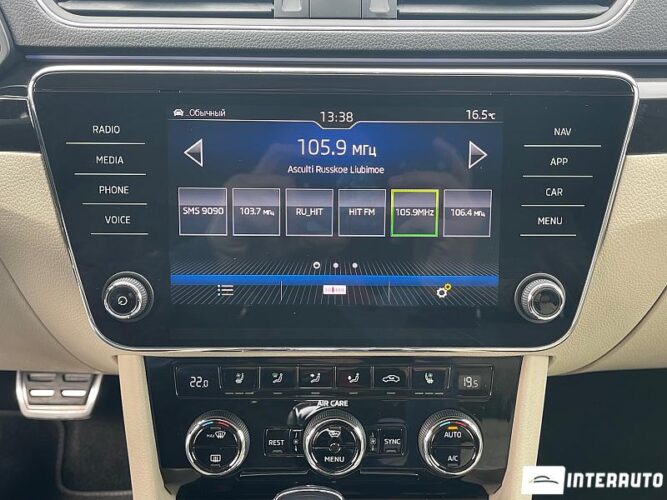 Skoda Superb 39 interauto-car