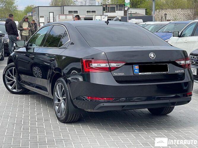 Skoda Superb 31 interauto-car