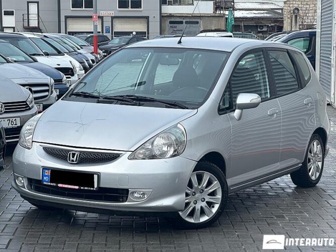 Honda Jazz 2006 doar la InterAuto
