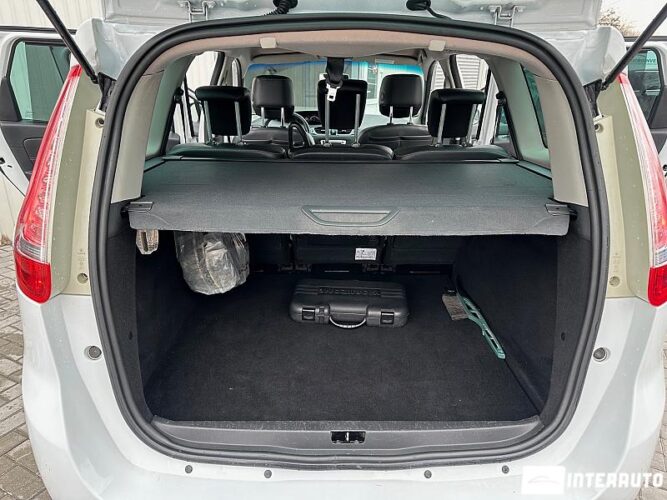 Renault Grand Scenic 47 interauto-car