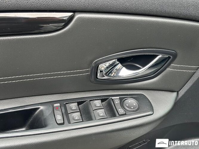 Renault Grand Scenic 43 interauto-car