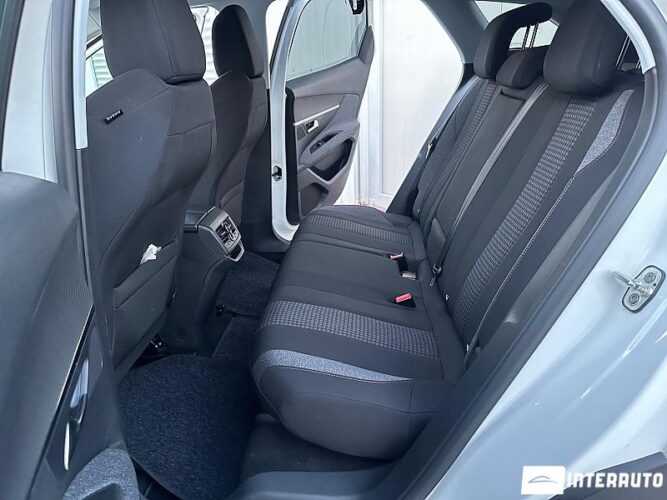 Peugeot 3008 33 interauto-car