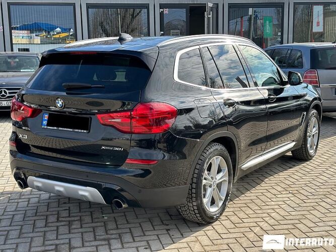 BMW X3 3.0i 34 interauto-car