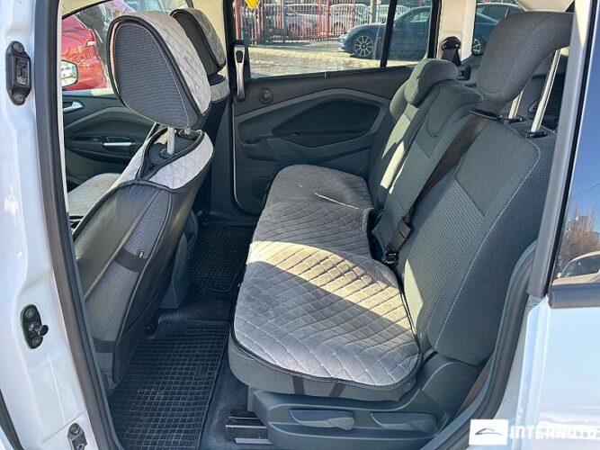 Ford Grand C-MAX 47 interauto-car