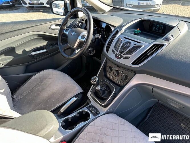 Ford Grand C-MAX 46 interauto-car