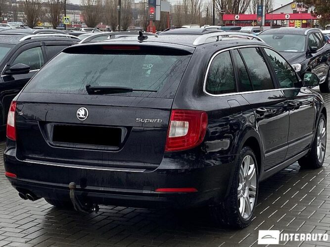 Skoda Superb 34 interauto-car