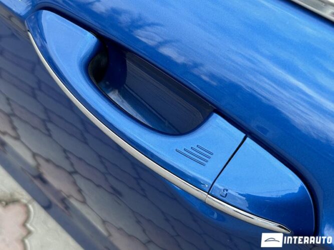 Ford Fusion 33 interauto-car