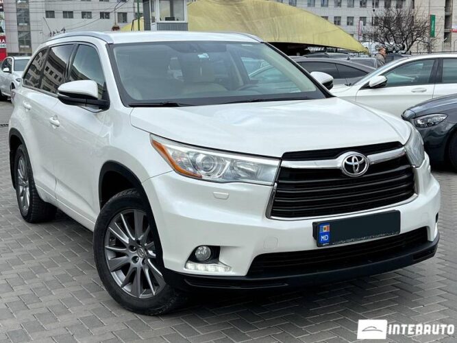 Toyota Highlander 33 interauto-car
