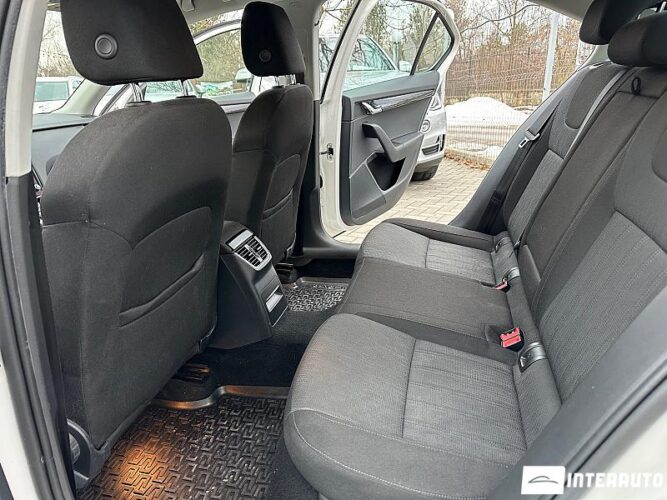 Skoda Octavia 43 interauto-car