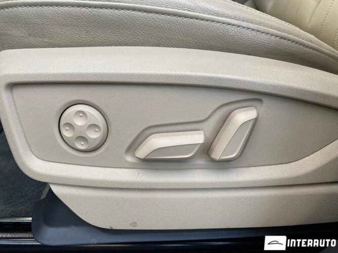 Audi Q5 54 interauto-car