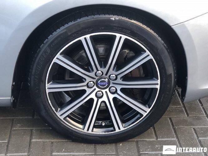 Volvo V 60 46 interauto-car