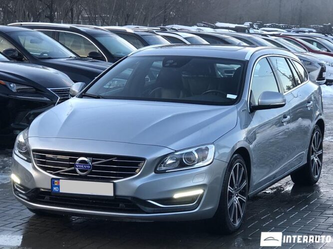 Volvo V 60 29 interauto-car