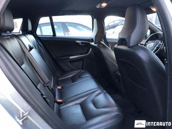 Volvo V 60 37 interauto-car