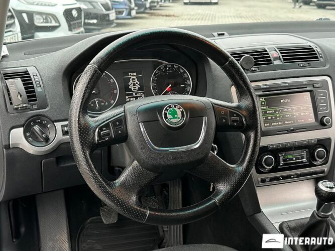 Skoda Octavia 38 interauto-car