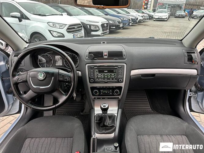 Skoda Octavia 37 interauto-car
