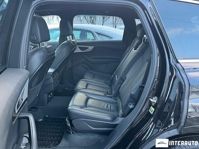 Audi Q7 55 interauto-car